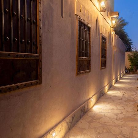Bait Alharah Hotel Низва Екстериор снимка